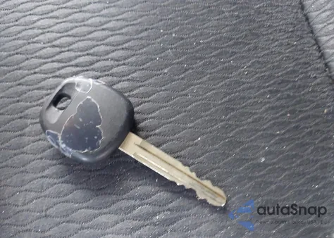 2018 Toyota Corolla Le z USA, uszkodzony, nr VIN 5YFBURHE5JP856113